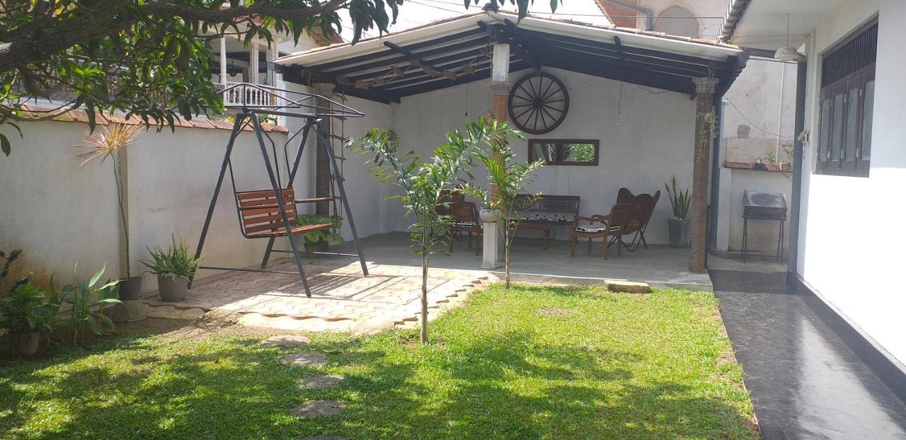 Villa No34 Хіккадува Екстер'єр фото